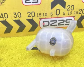 Бачок расширительный Toyota