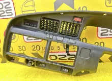 Консоль спидометра TOYOTA LAND CRUISER 1991 5541160020 HDJ81V 1HDT, передний