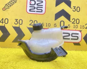 Бачок расширительный Nissan