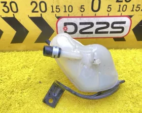 Бачок расширительный Nissan