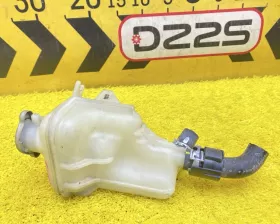 Расширительный бачок инвертора Honda