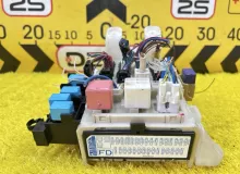 Блок предохранителей TOYOTA VANGUARD 2008 8273042340 ACA33W 2AZFE, передний