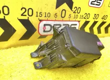 Блок предохранителей TOYOTA VANGUARD 2007 8274142010 ACA33W 2AZFE, передний