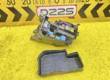 Блок предохранителей TOYOTA VANGUARD 2007 8274142010 ACA33W 2AZFE, передний