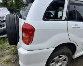 Крыло заднее TOYOTA