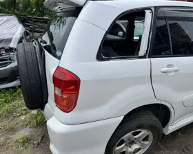 Крыло заднее TOYOTA