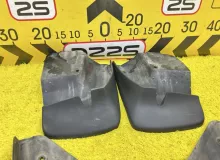 Брызговики комплект TOYOTA HIACE 2007 0841426110 KDH205V 2KDFTV, передние