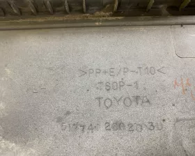 Подножка TOYOTA
