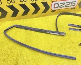 Молдинги на крыше TOYOTA