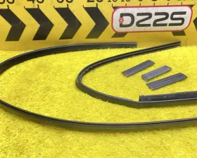 Молдинги на крыше TOYOTA