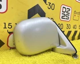 Уши