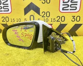 Уши Mercedes-Benz