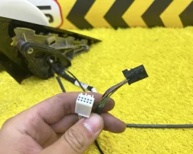 Уши Mercedes-Benz