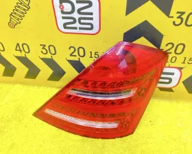 Стоп-сигнал Mercedes-Benz