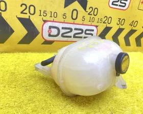 Бачок расширительный Toyota