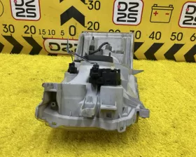 Фара TOYOTA
