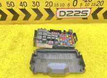 Блок предохранителей HUMMER H3 2006 15844337 L52, передний