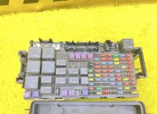 Блок предохранителей HUMMER H3 2006 15844337 L52, передний