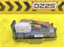 Блок предохранителей HUMMER H3 2006 15844337 L52, передний