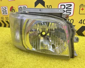 Фара TOYOTA