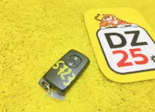 Ключ зажигания TOYOTA PRIUS 2012 8990447170 ZVW30 2ZRFXE, передний