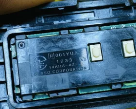 Ключ зажигания TOYOTA