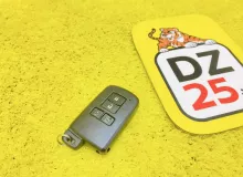 Ключ зажигания TOYOTA ESQUIRE 2015 8990428561 ZRR85G 3ZRFAE, передний