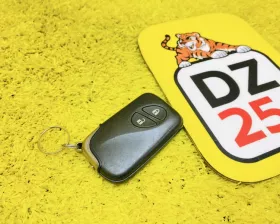 Ключ зажигания TOYOTA