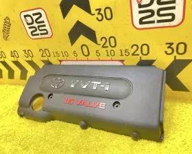 Пластиковая крышка на двс TOYOTA