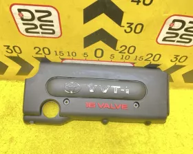 Пластиковая крышка на двс TOYOTA