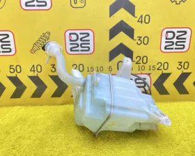 Бачок стеклоомывателя TOYOTA