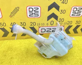 Бачок стеклоомывателя TOYOTA