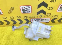 Бачок стеклоомывателя TOYOTA RAV4 2006 8531542230 ACA31W 2AZFE, передний