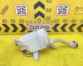 Бачок стеклоомывателя TOYOTA