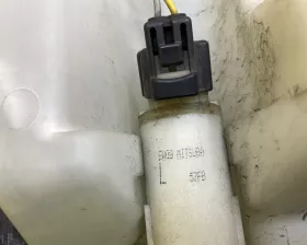 Бачок стеклоомывателя MITSUBISHI