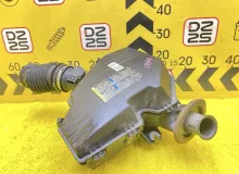 Корпус воздушного фильтра HUMMER H3 2006 15776564 L52, передний