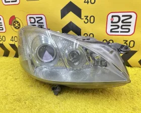 Фара Mercedes-Benz
