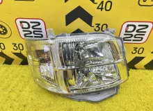 Фара TOYOTA HIACE 2010 8111026470 KDH206V 1KDFTV, передняя правая