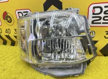 Фара TOYOTA HIACE 2010 8111026470 KDH206V 1KDFTV, передняя правая