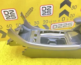 Бардачок между сиденьями Honda
