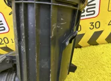 Корпус воздушного фильтра TOYOTA HIACE 2006 1770030160 KDH205V 2KDFTV, передний