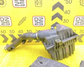 Корпус воздушного фильтра Land Rover