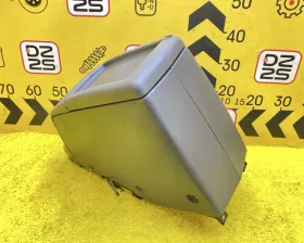 Бардачок между сиденьями Toyota