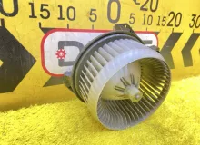 Мотор печки TOYOTA HIACE 2006 8710326060 KDH205V 2KDFTV, передний