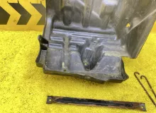 Крепление аккумулятора TOYOTA LAND CRUISER 1991 7440360100 HDJ81V 1HDT, переднее правое