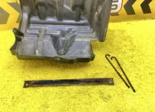 Крепление аккумулятора TOYOTA LAND CRUISER 1991 7440360100 HDJ81V 1HDT, переднее правое