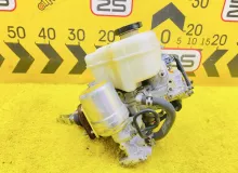 Главный тормозной цилиндр HUMMER H3 2006 19258790 L52, передний