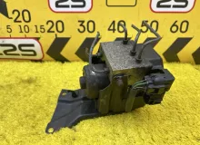 Блок abs TOYOTA HIACE 1997 4405026010 KZH106W 1KZTE, передний