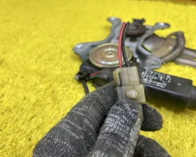 Стеклоподъемник Toyota