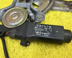 Стеклоподъемник Toyota